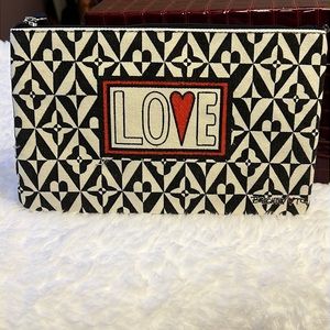 ❤️Brighton Love Make-Up Bag❤️NWOT